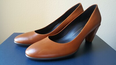 ecco heels